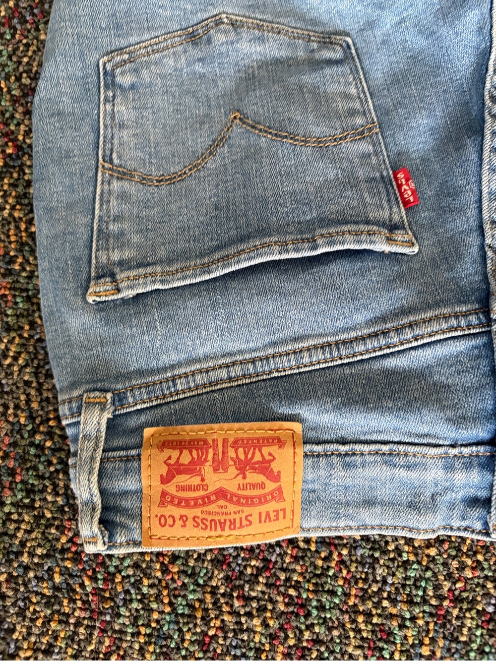 Levi Light Blue Distressed Women’s Jeans 721 - Picture 5 of 5